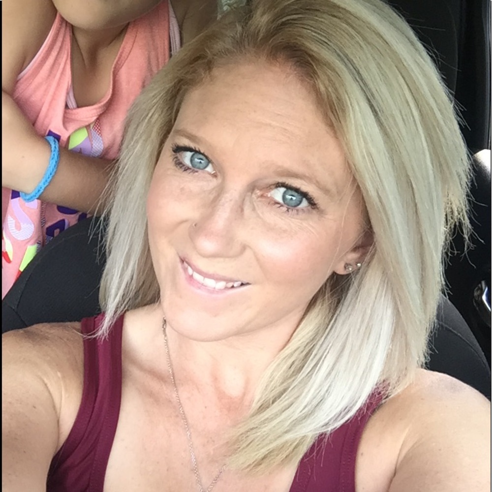 Meet your Posher, Kayla